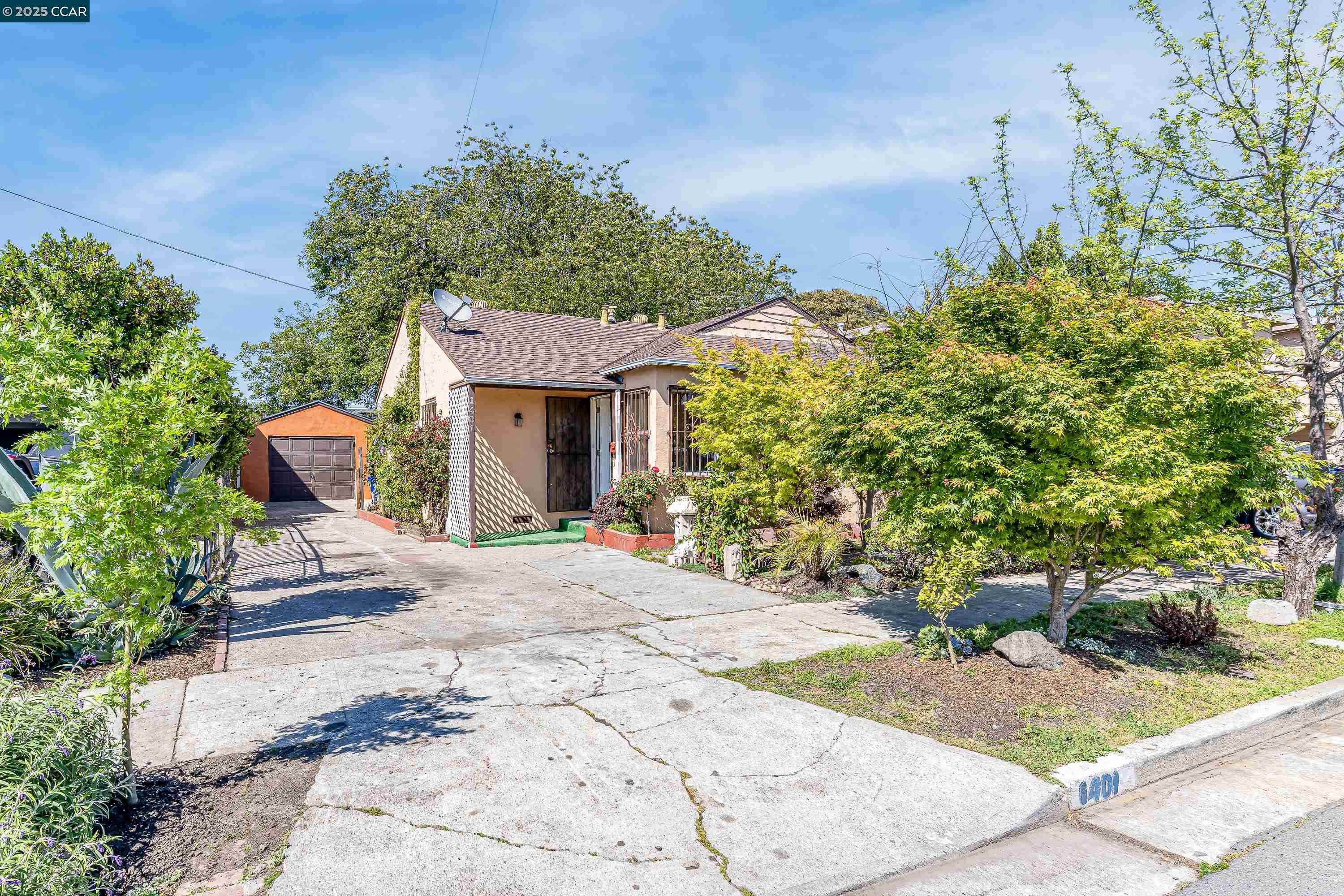 Neighborhood Neighborhood-5