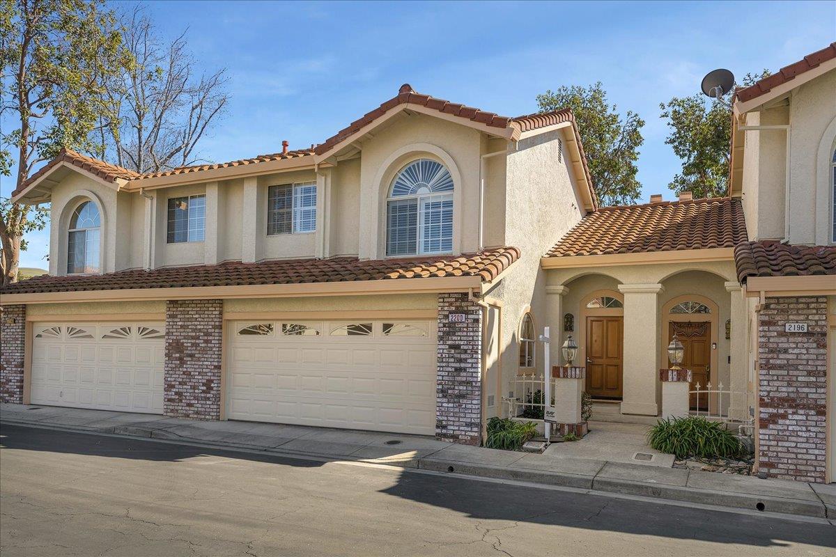 Neighborhood Neighborhood-10