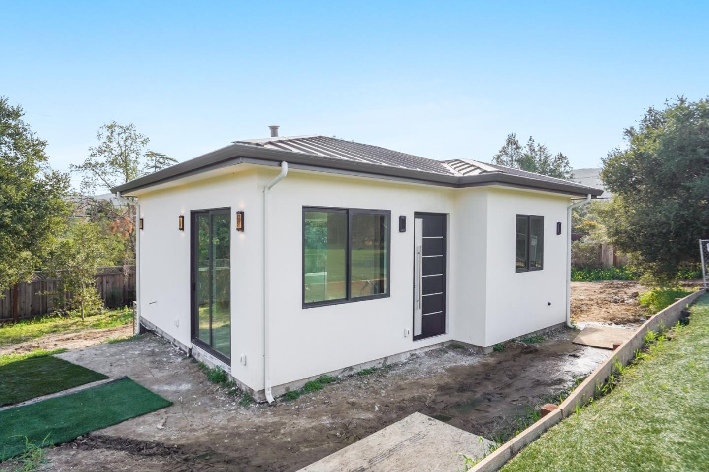 Neighborhood Neighborhood-74