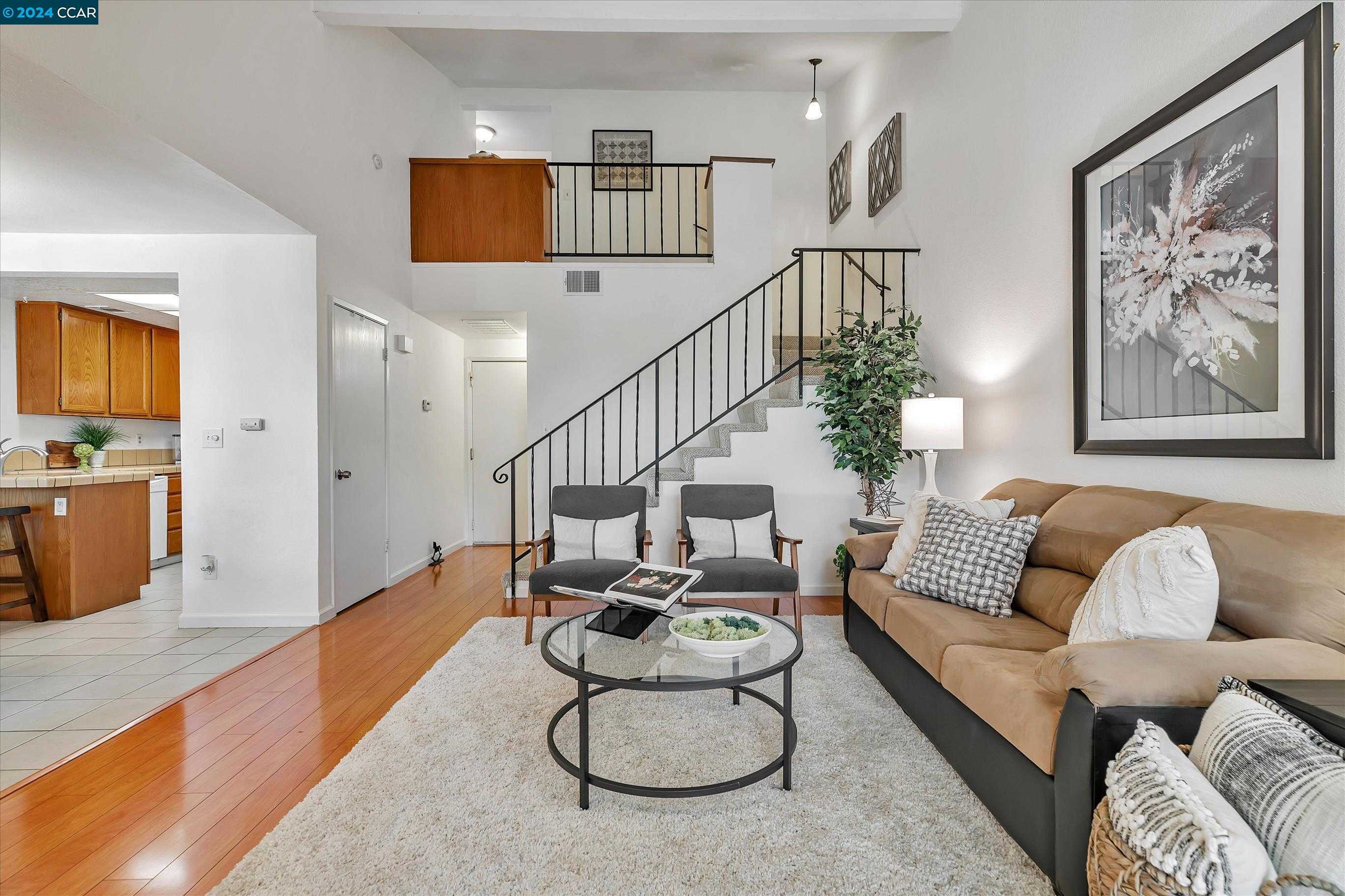 Neighborhood Neighborhood-9