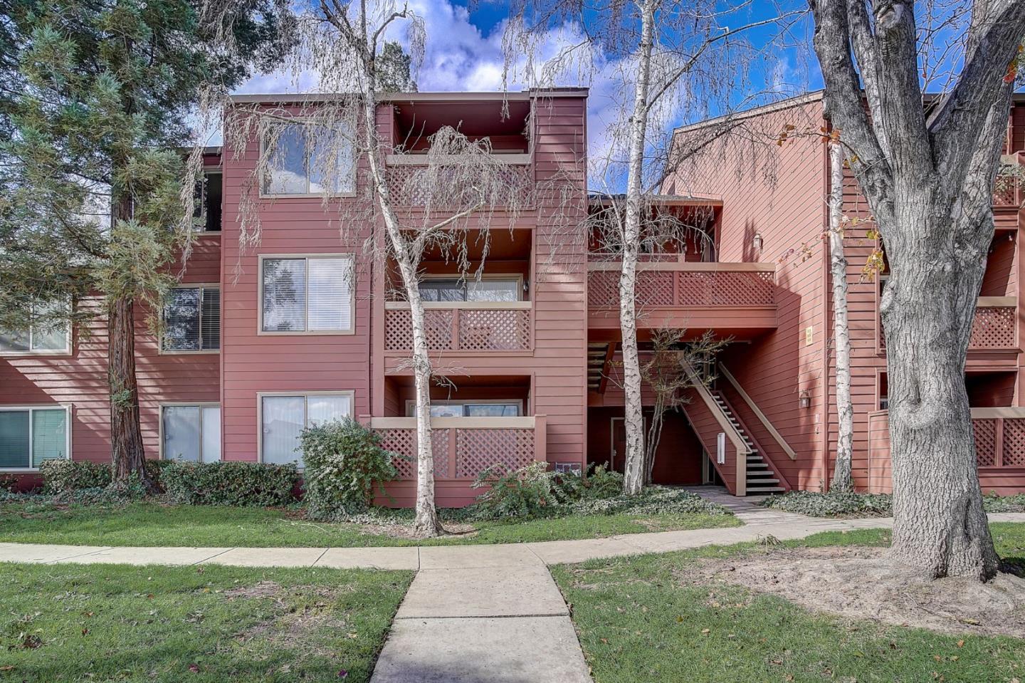 Neighborhood Neighborhood-24