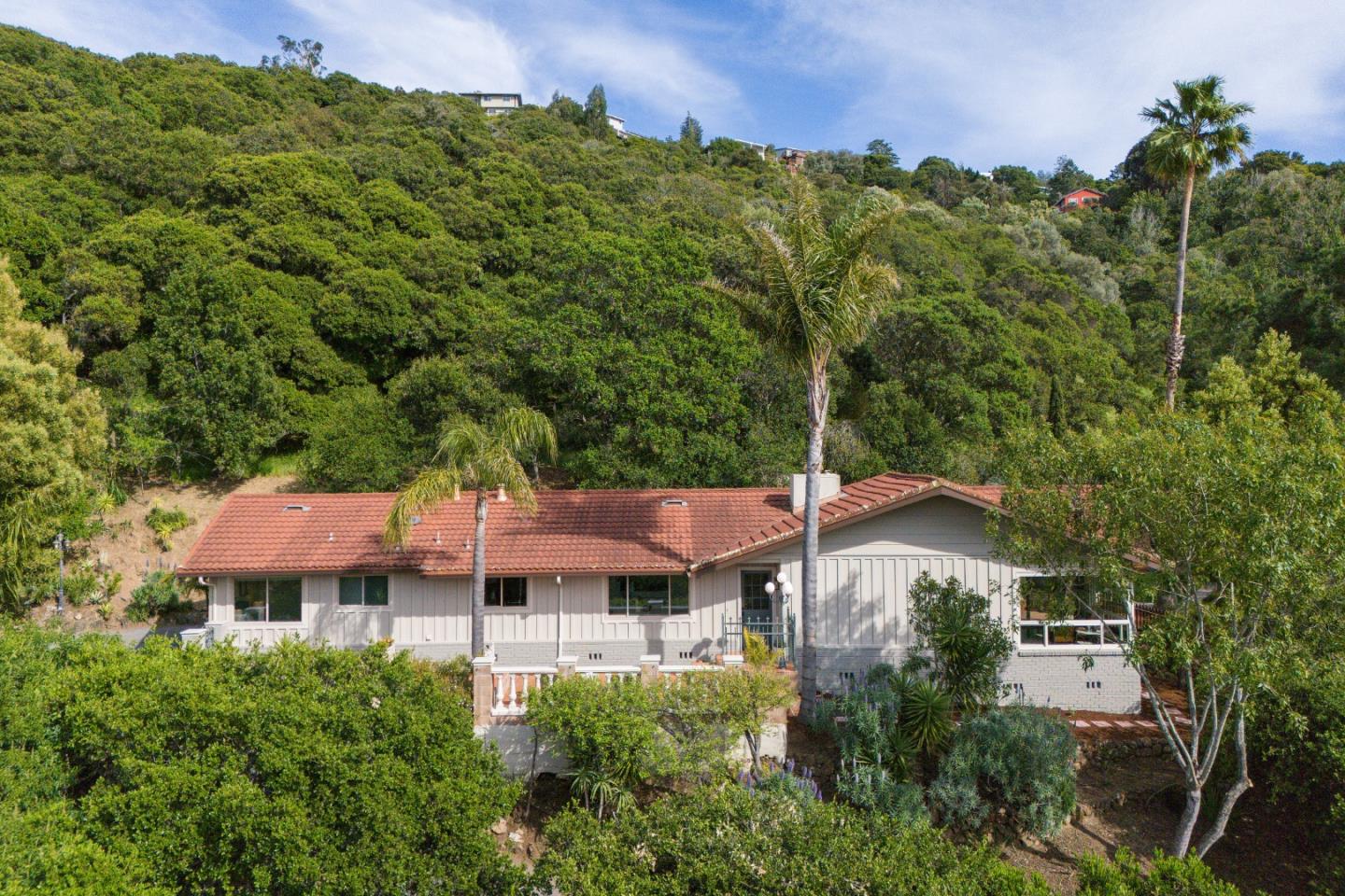 Neighborhood Neighborhood-5