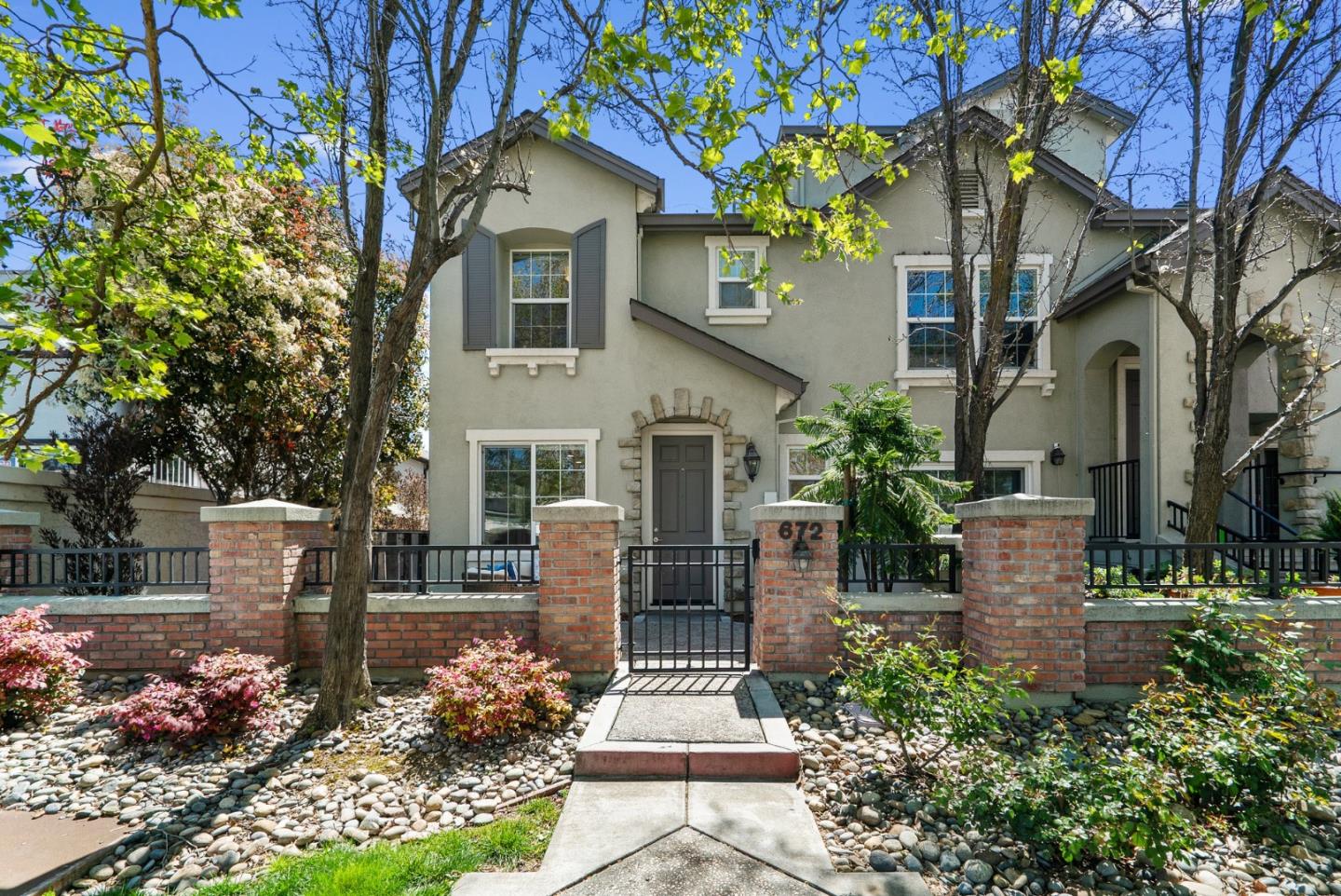 Neighborhood Neighborhood-47