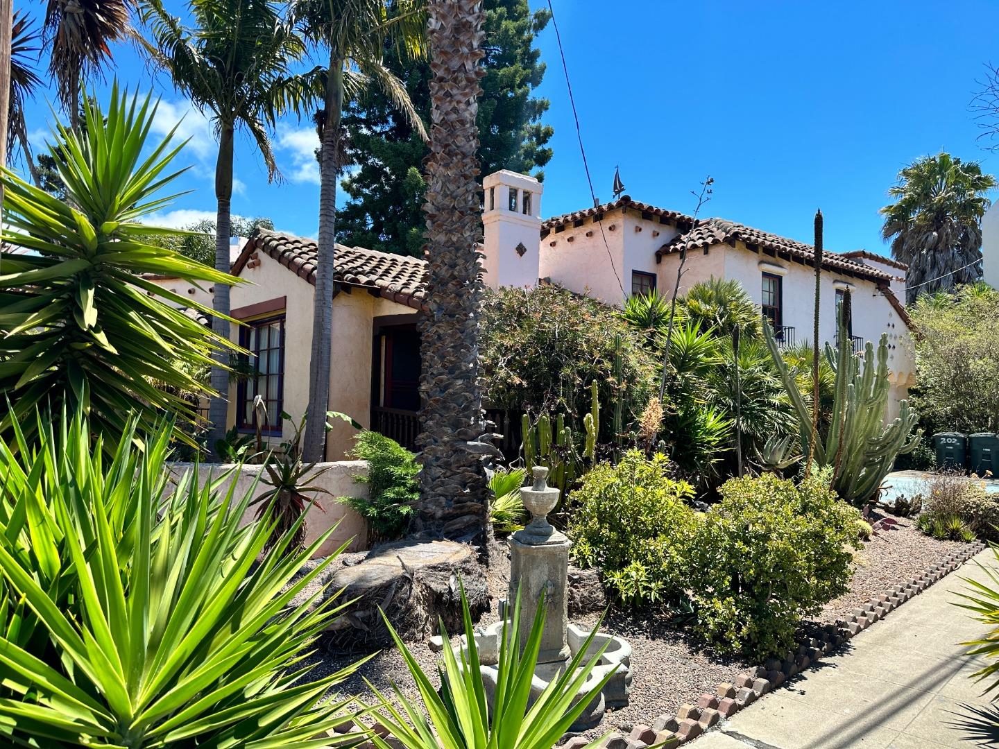 Neighborhood Neighborhood-78