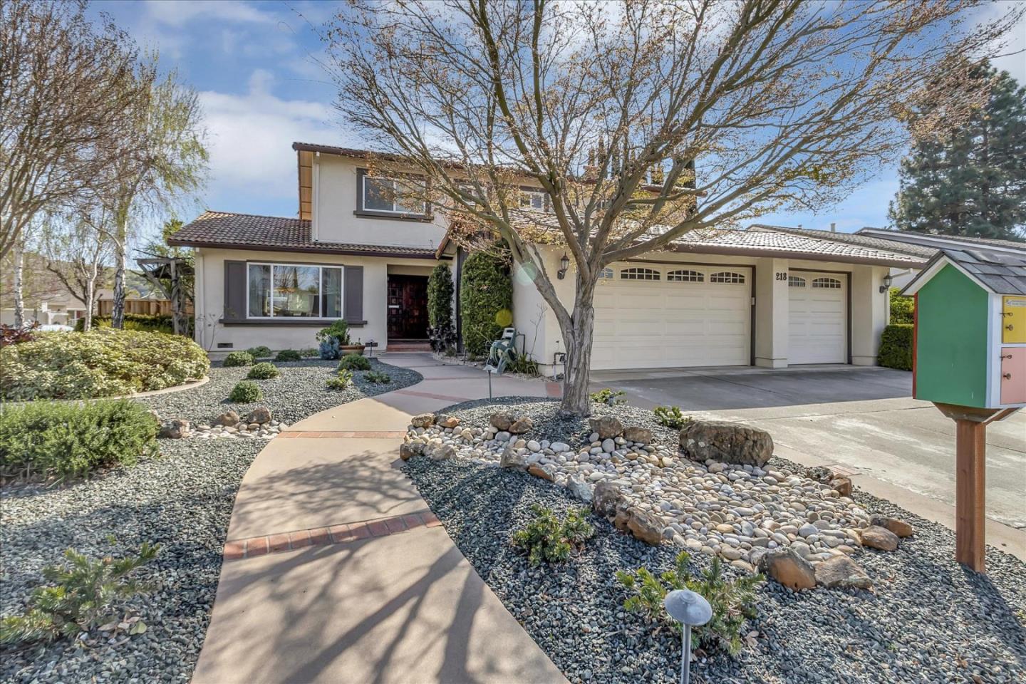 Neighborhood Neighborhood-127