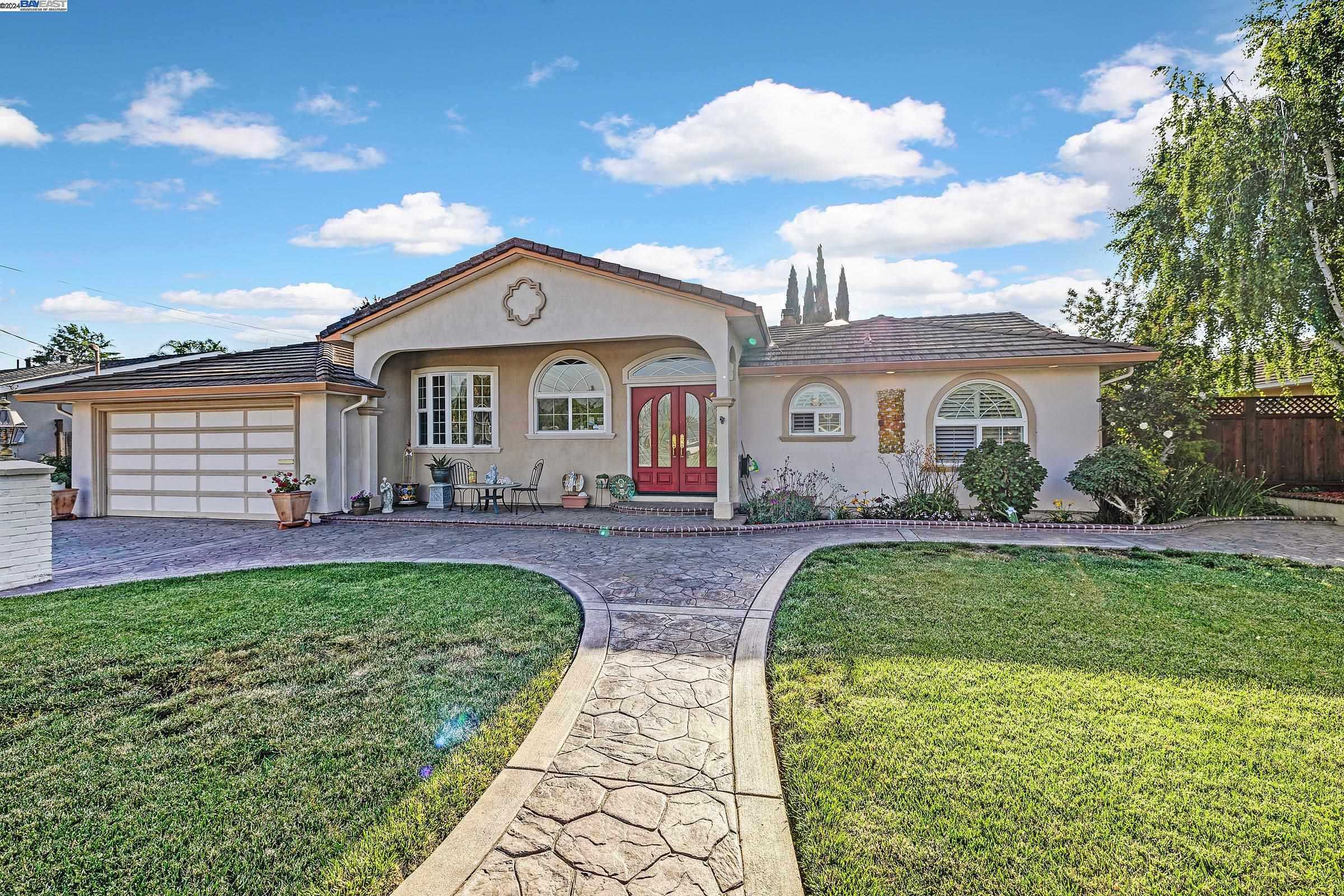 Neighborhood Neighborhood-32