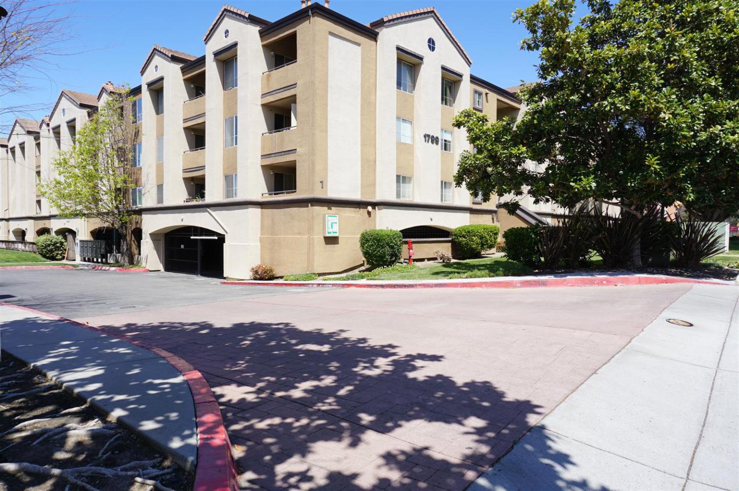 Neighborhood Neighborhood-25