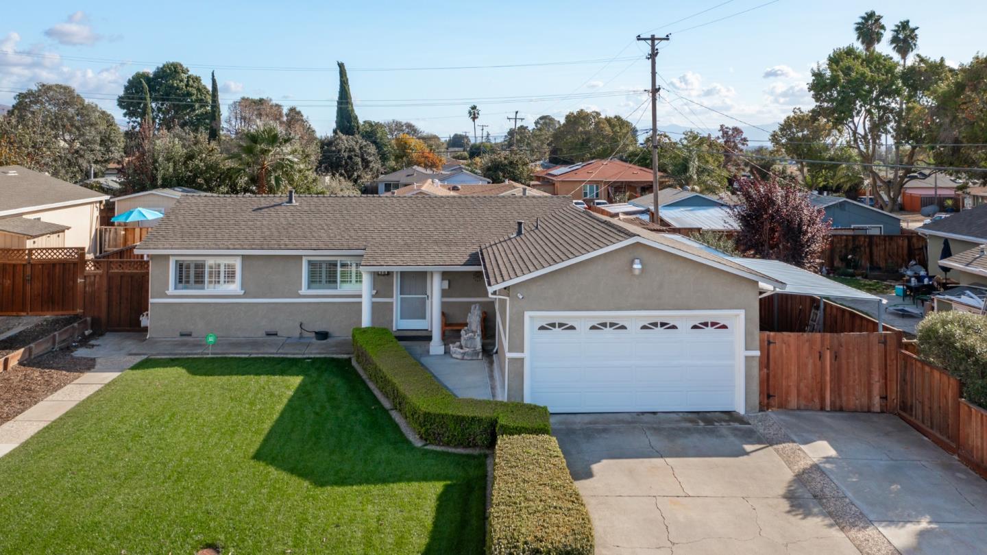 Neighborhood Neighborhood-34