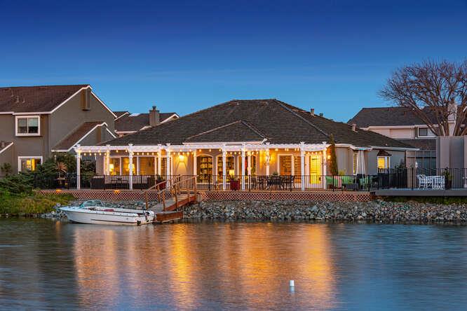 Neighborhood Neighborhood-67