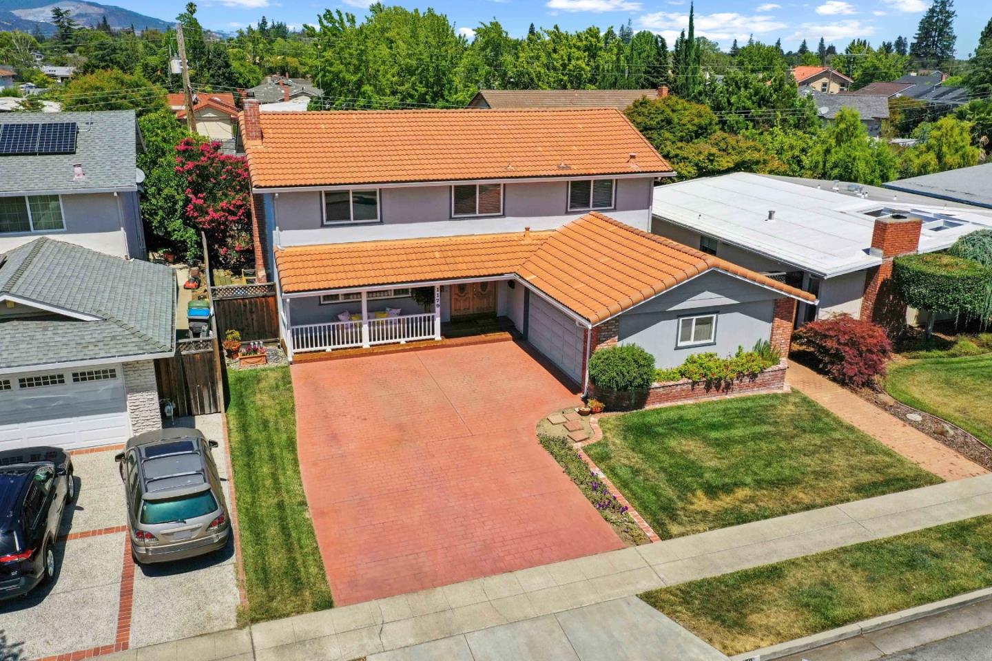 Neighborhood Neighborhood-19