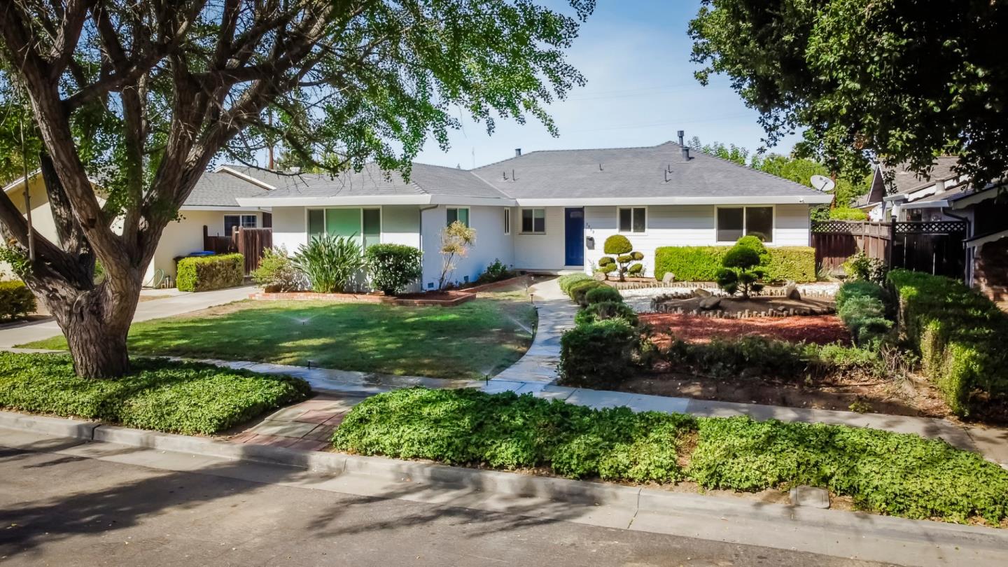 Neighborhood Neighborhood-47