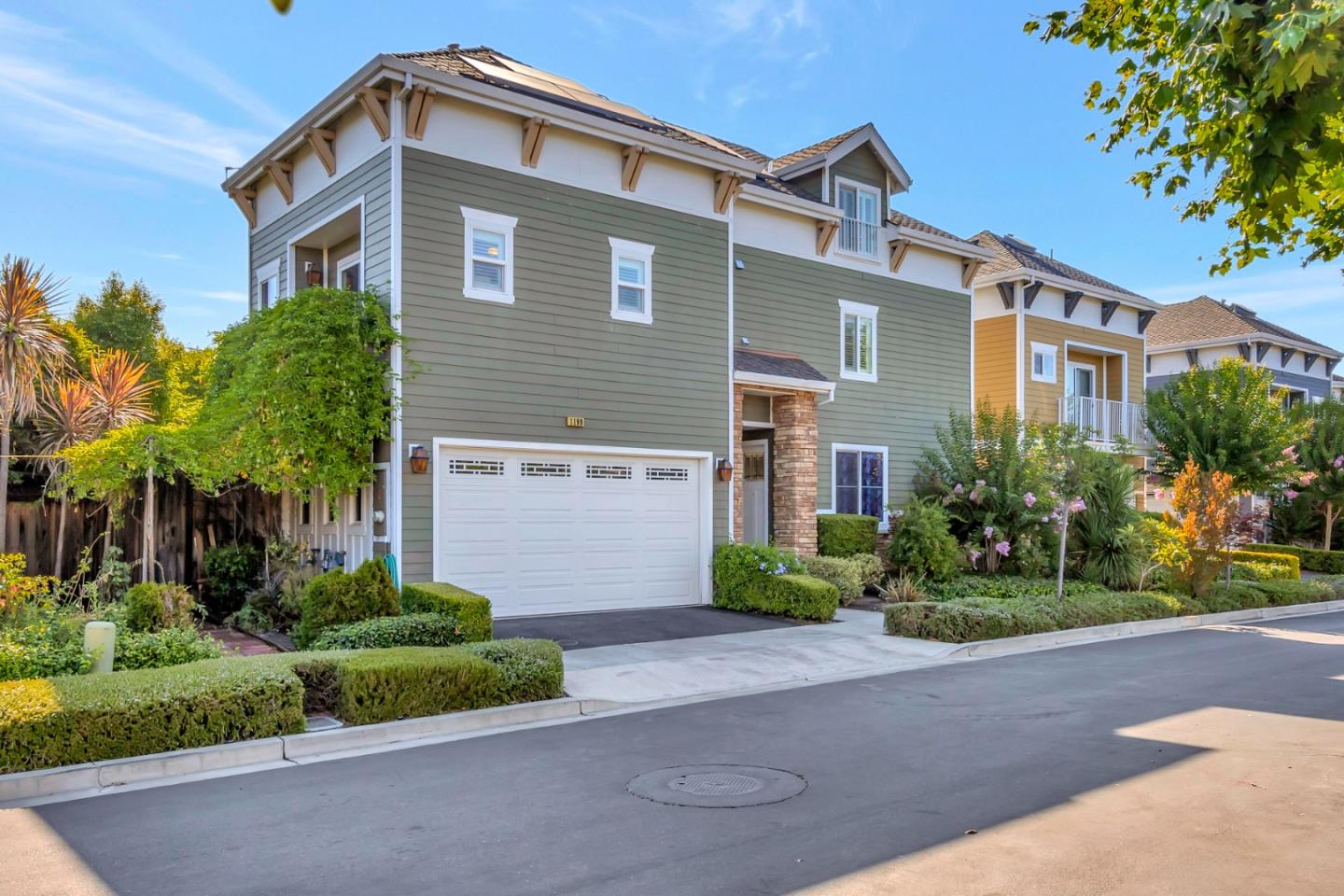 Neighborhood Neighborhood-3