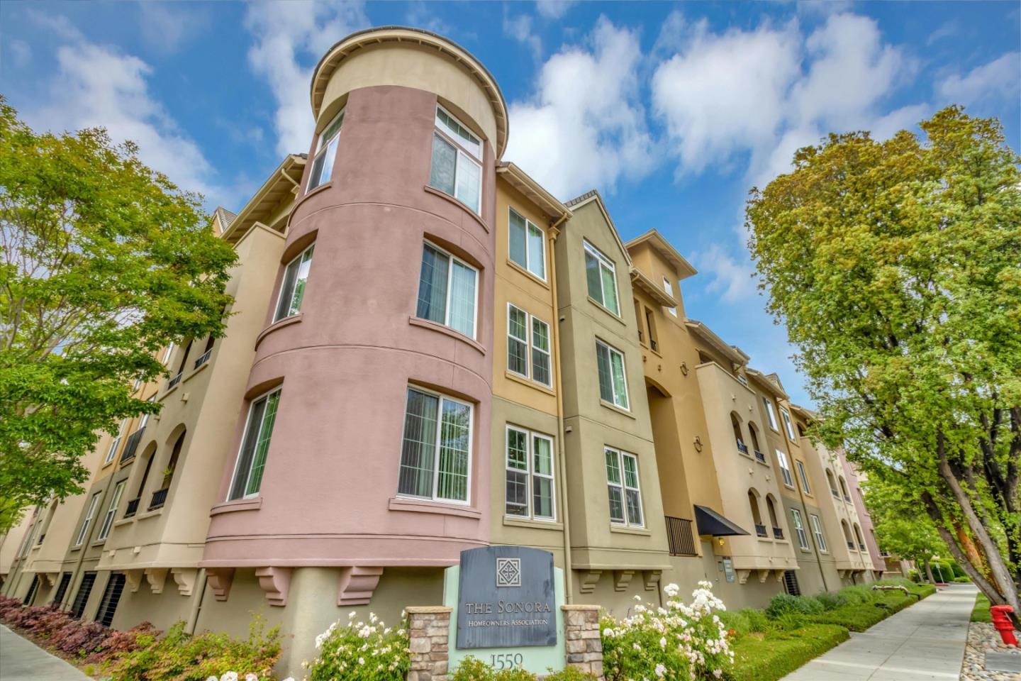 Neighborhood Neighborhood-98