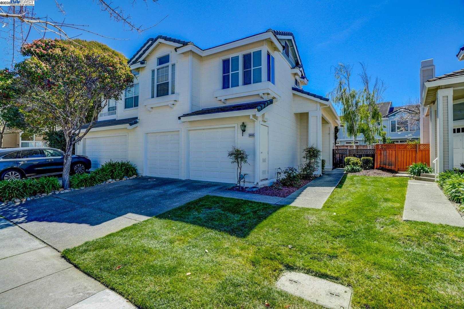 Neighborhood Neighborhood-3