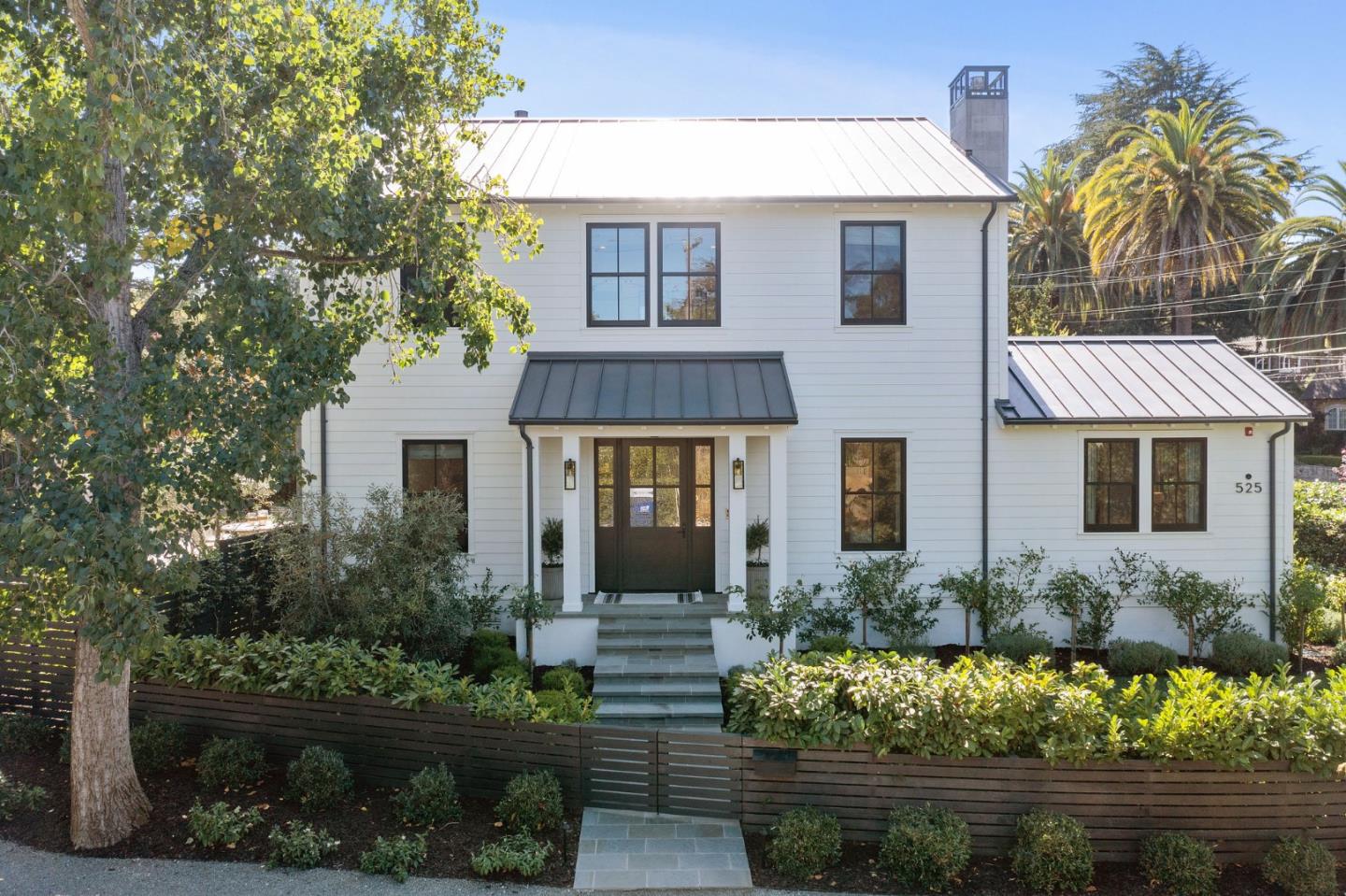 Neighborhood Neighborhood-8