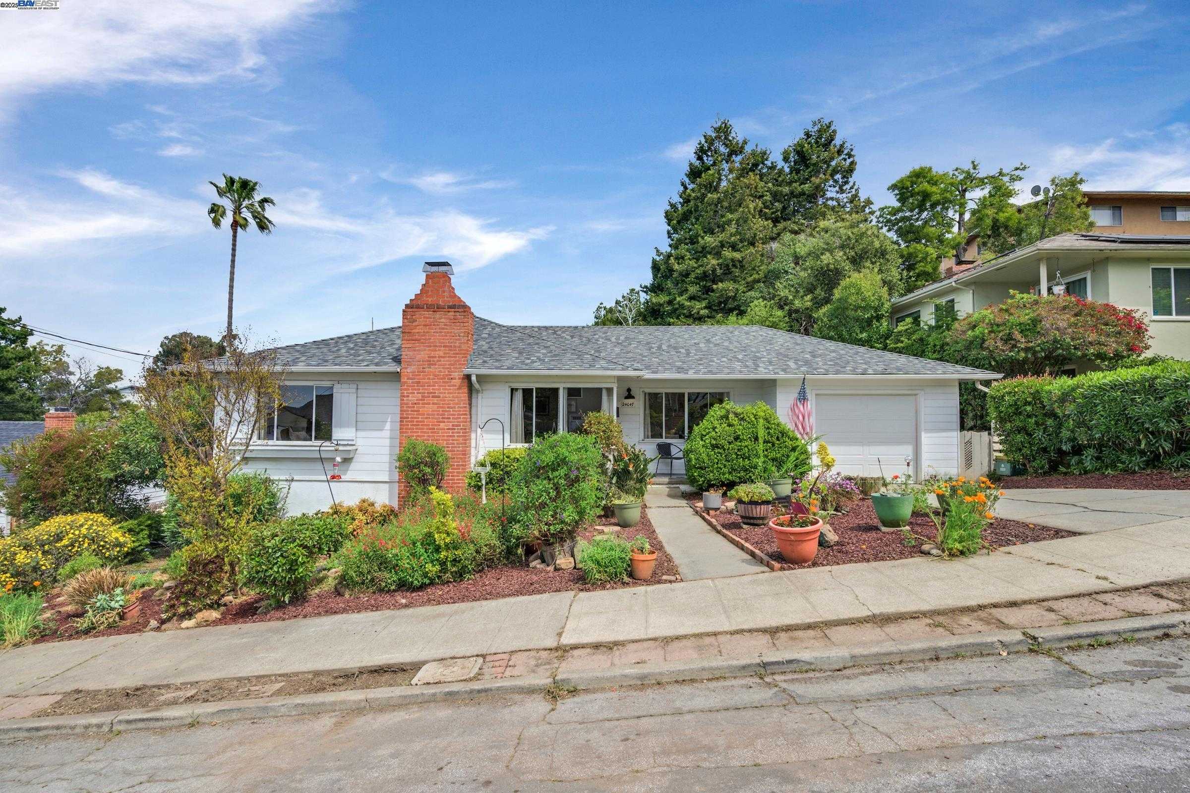 Neighborhood Neighborhood-1