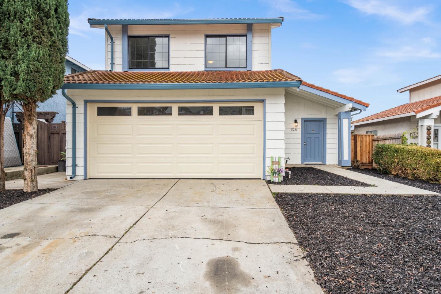 Neighborhood Neighborhood-62