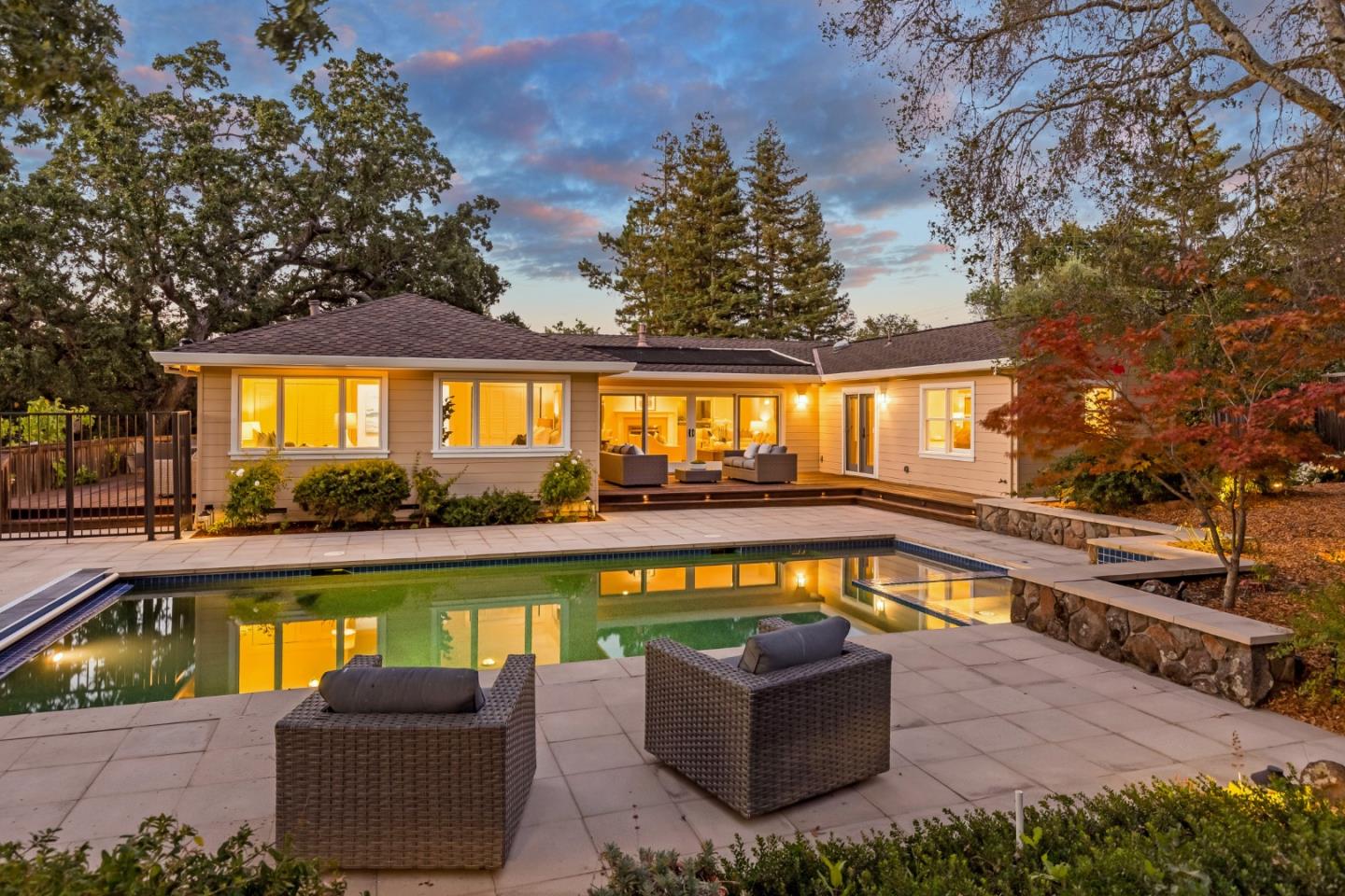 Neighborhood Neighborhood-5