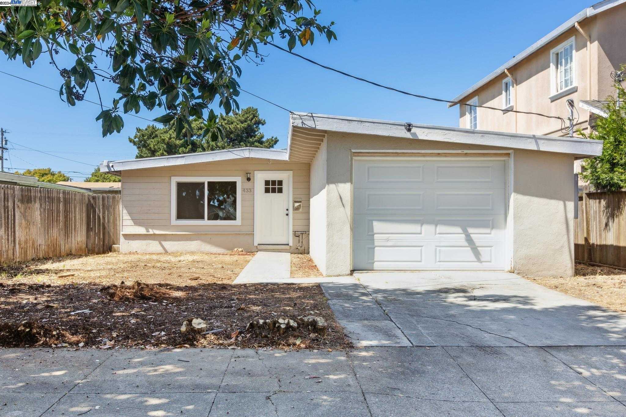 Neighborhood Neighborhood-1