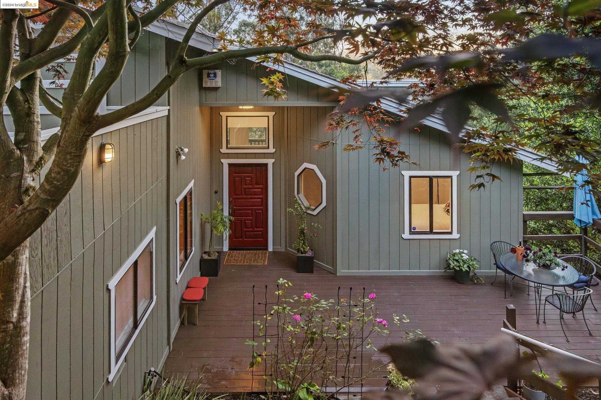 Neighborhood Neighborhood-16