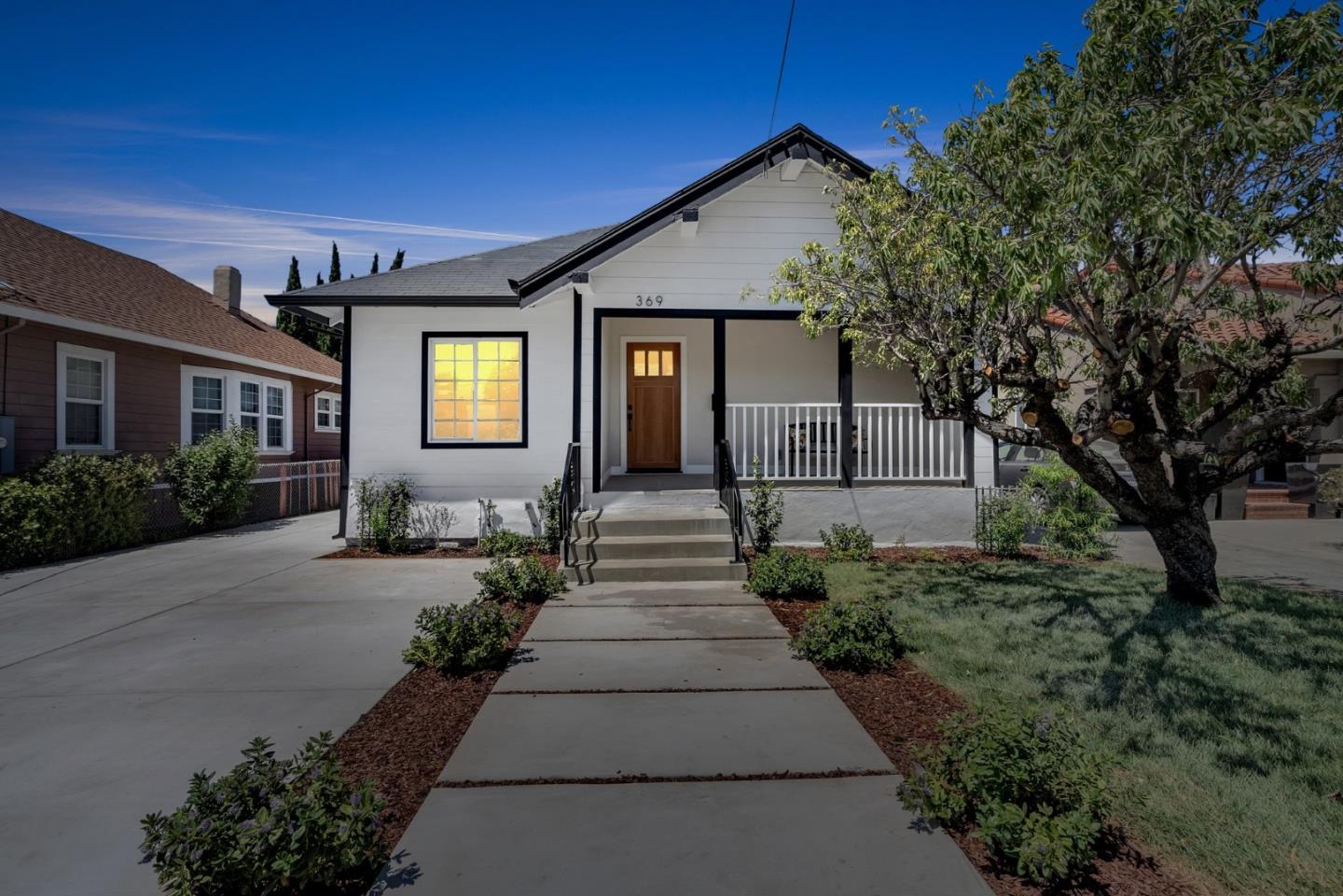 Neighborhood Neighborhood-91