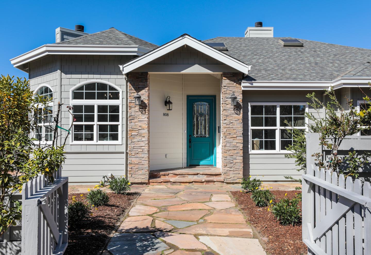 Neighborhood Neighborhood-22