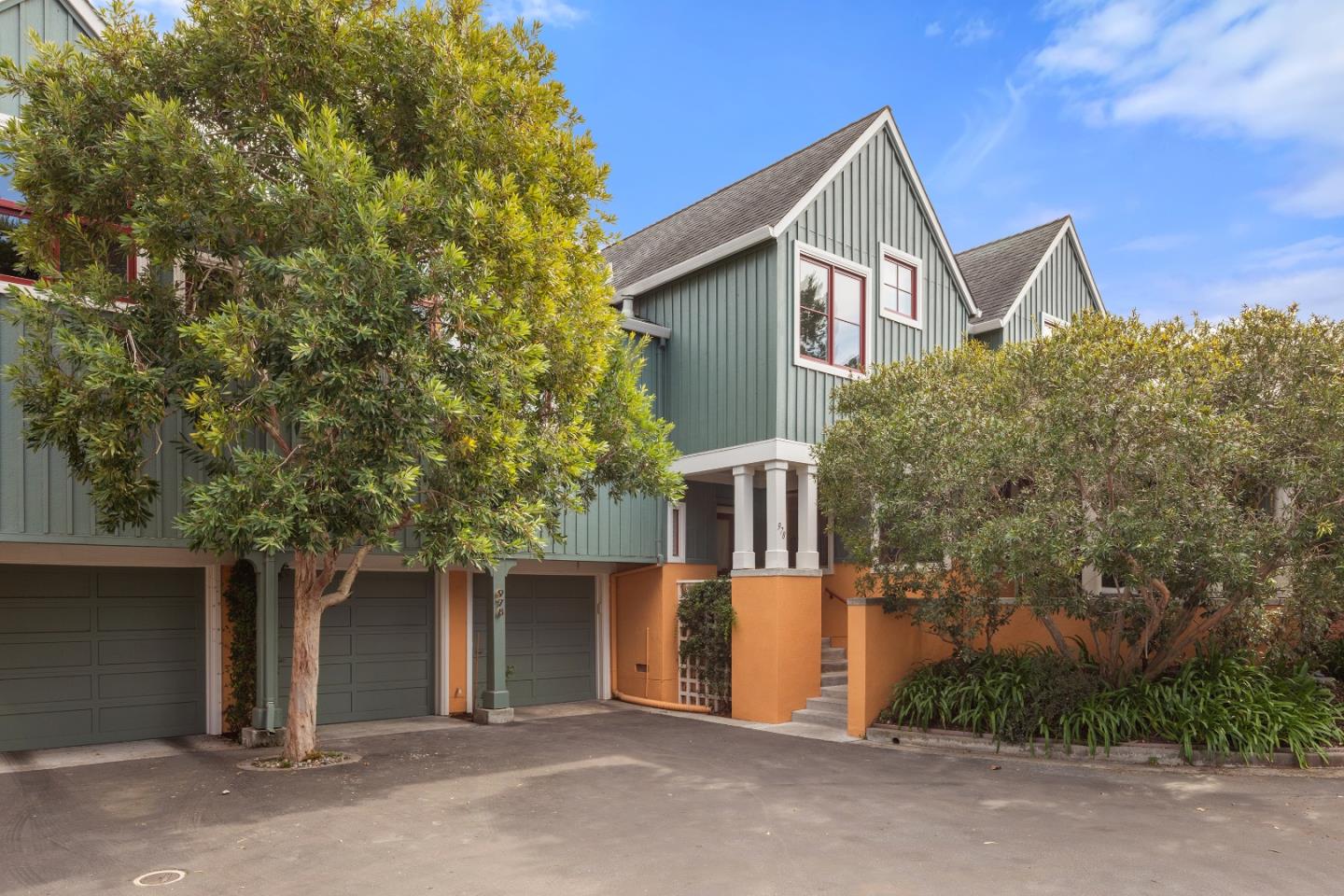 Neighborhood Neighborhood-28