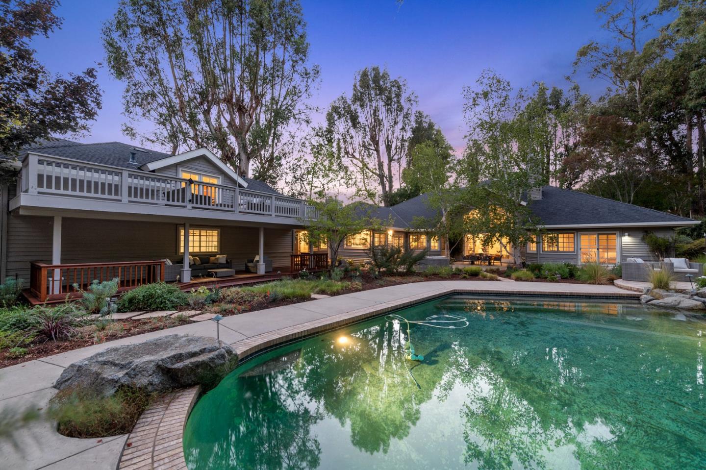 Neighborhood Neighborhood-34