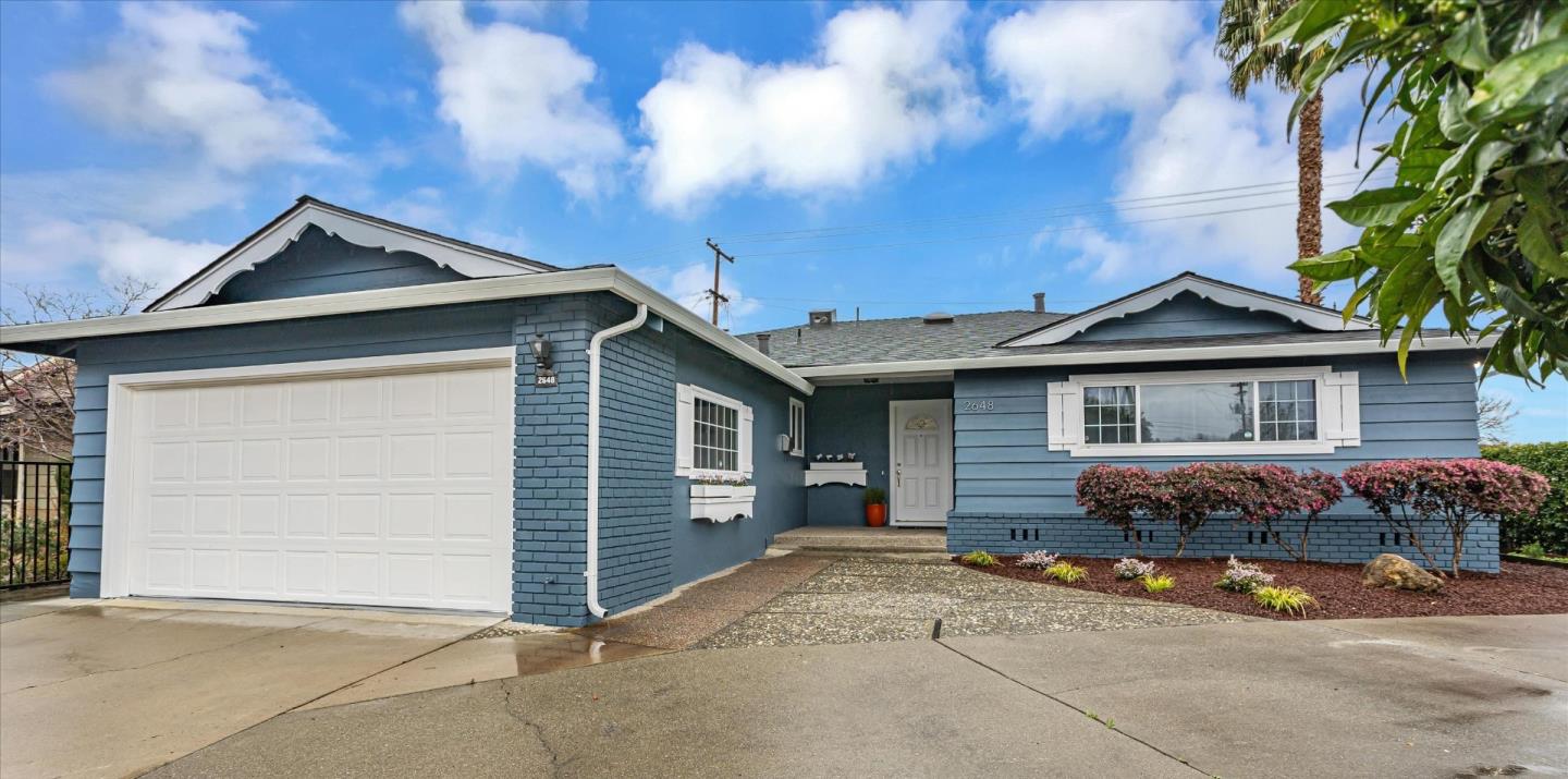 Neighborhood Neighborhood-32