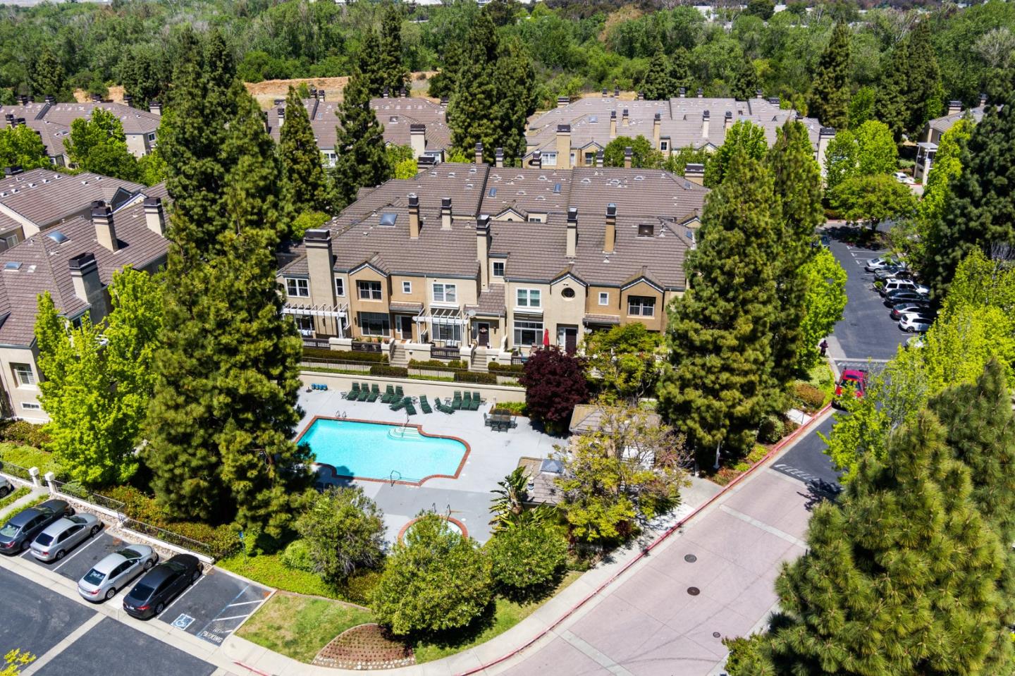 Neighborhood Neighborhood-10