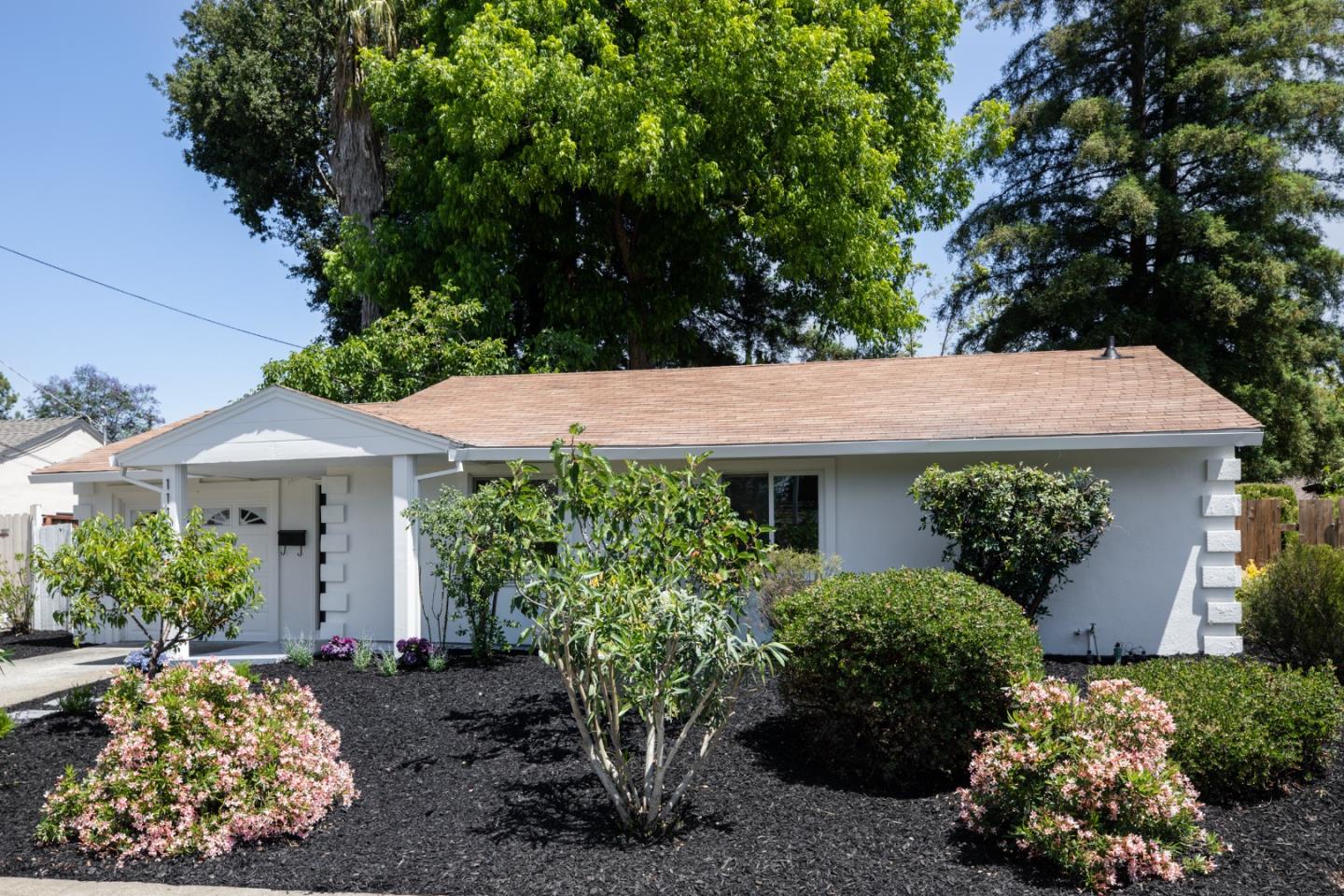 Neighborhood Neighborhood-3