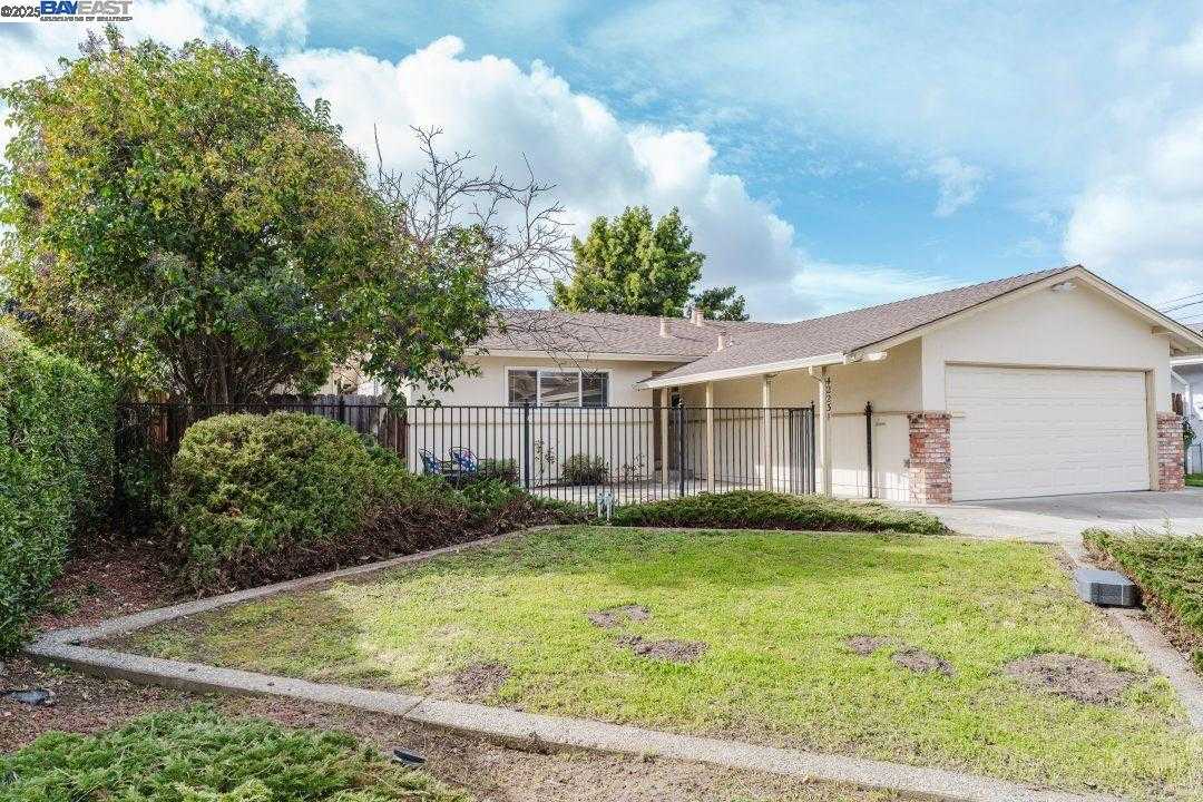 Neighborhood Neighborhood-7