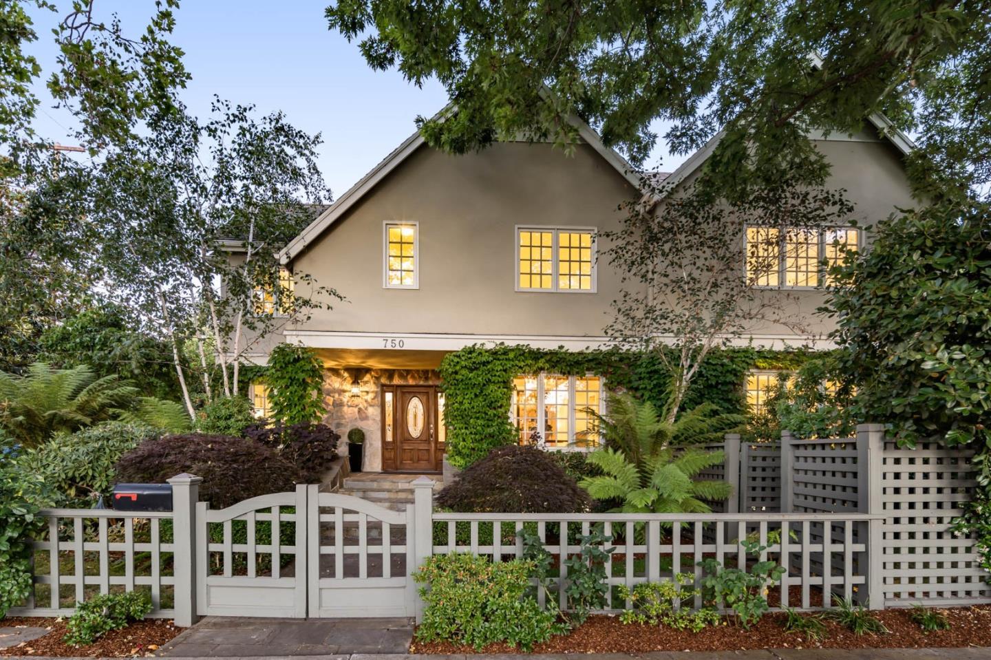 Neighborhood Neighborhood-9