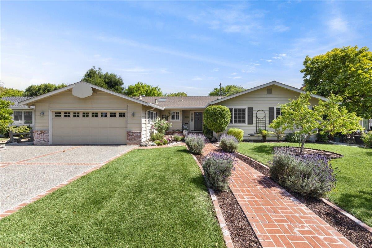 Neighborhood Neighborhood-15