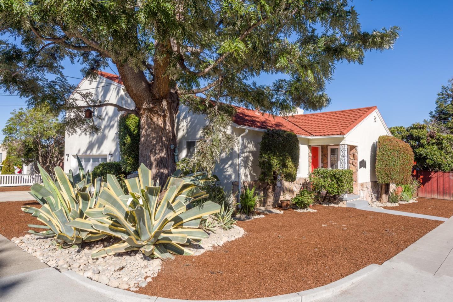 Neighborhood Neighborhood-35