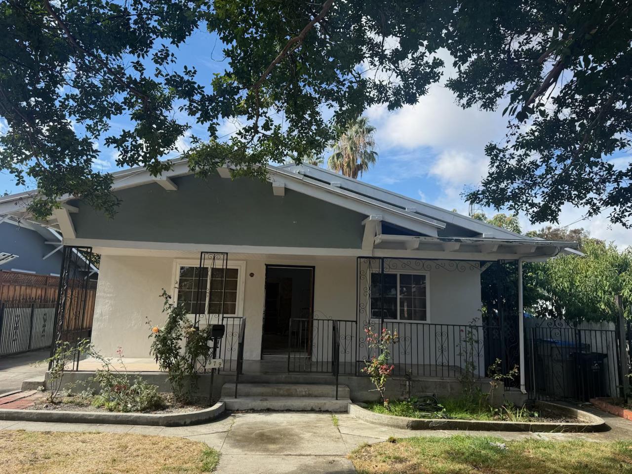 Neighborhood-23