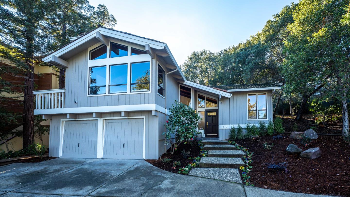 Neighborhood Neighborhood-40