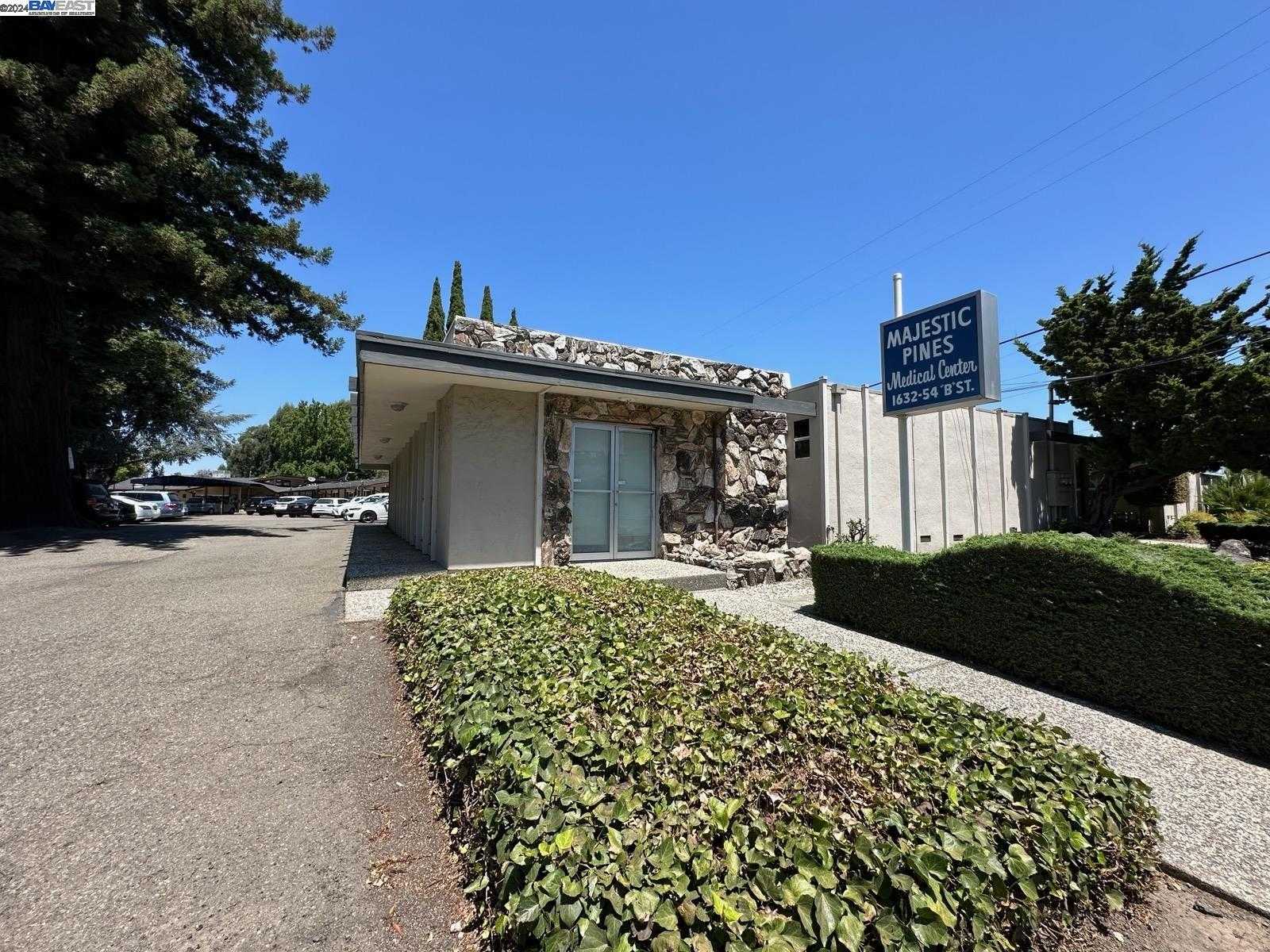 Neighborhood Neighborhood-31