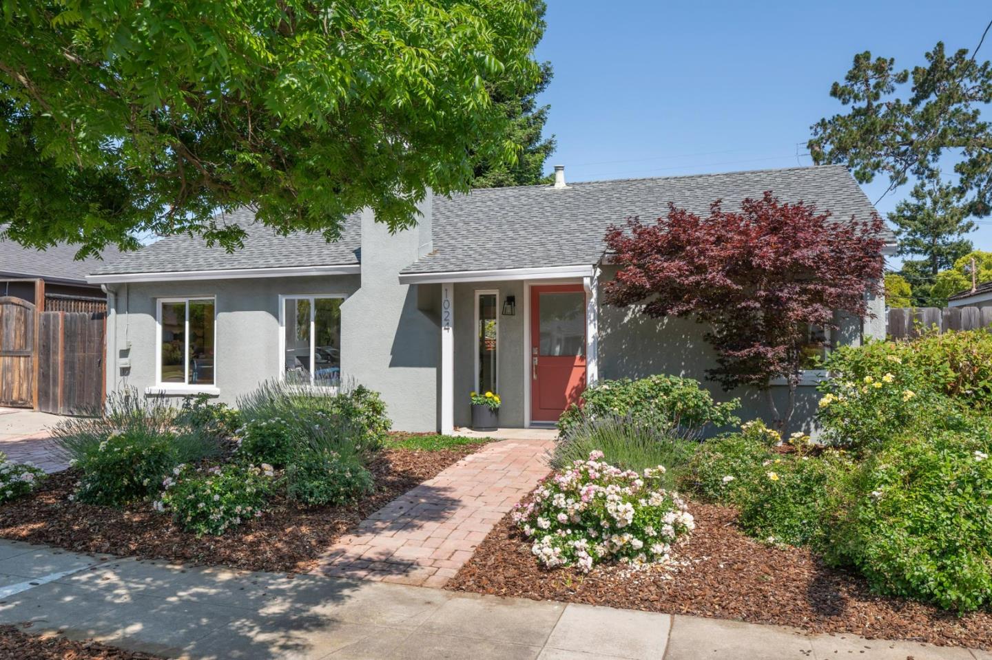 Neighborhood Neighborhood-8