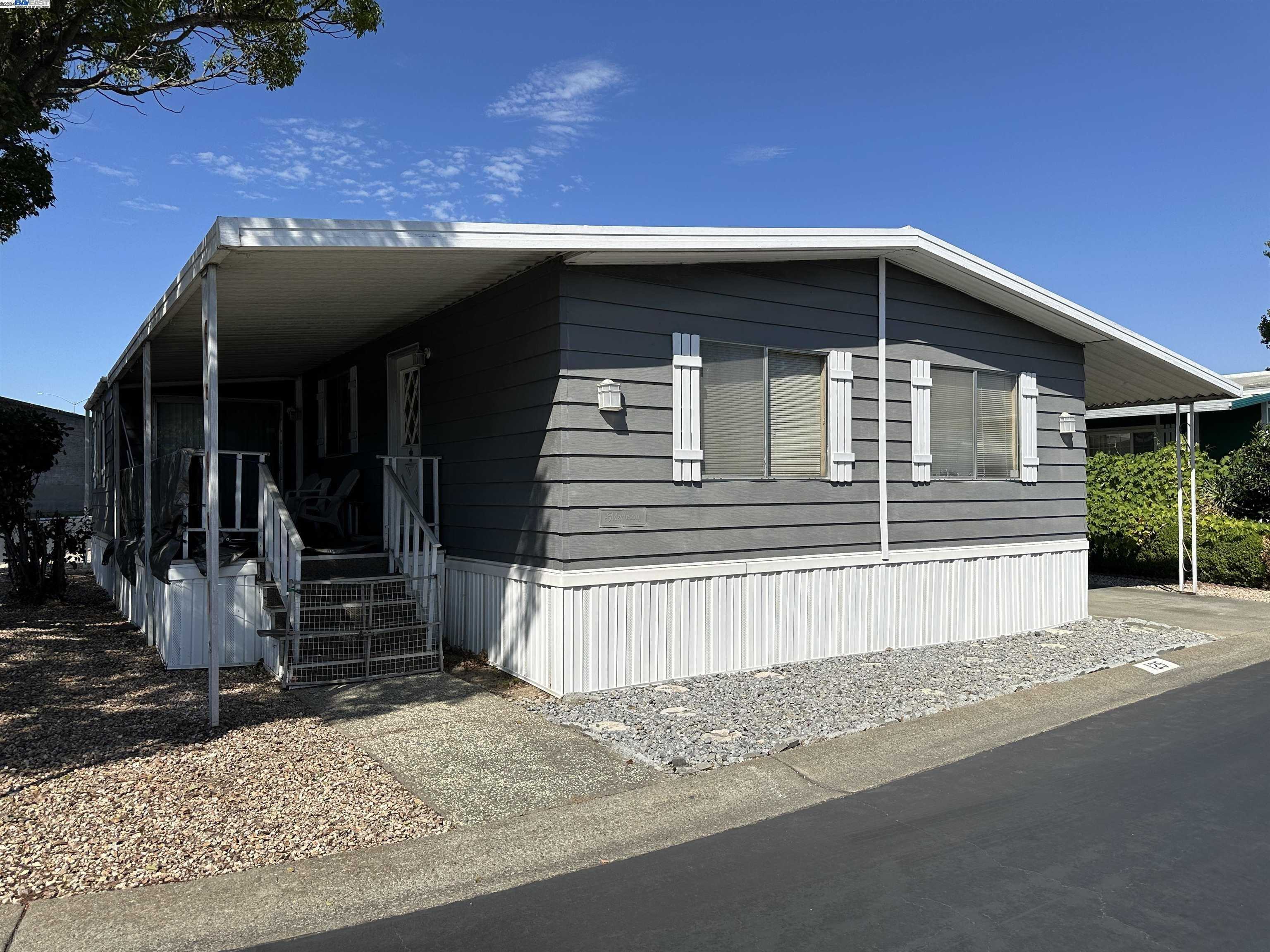 Neighborhood Neighborhood-25