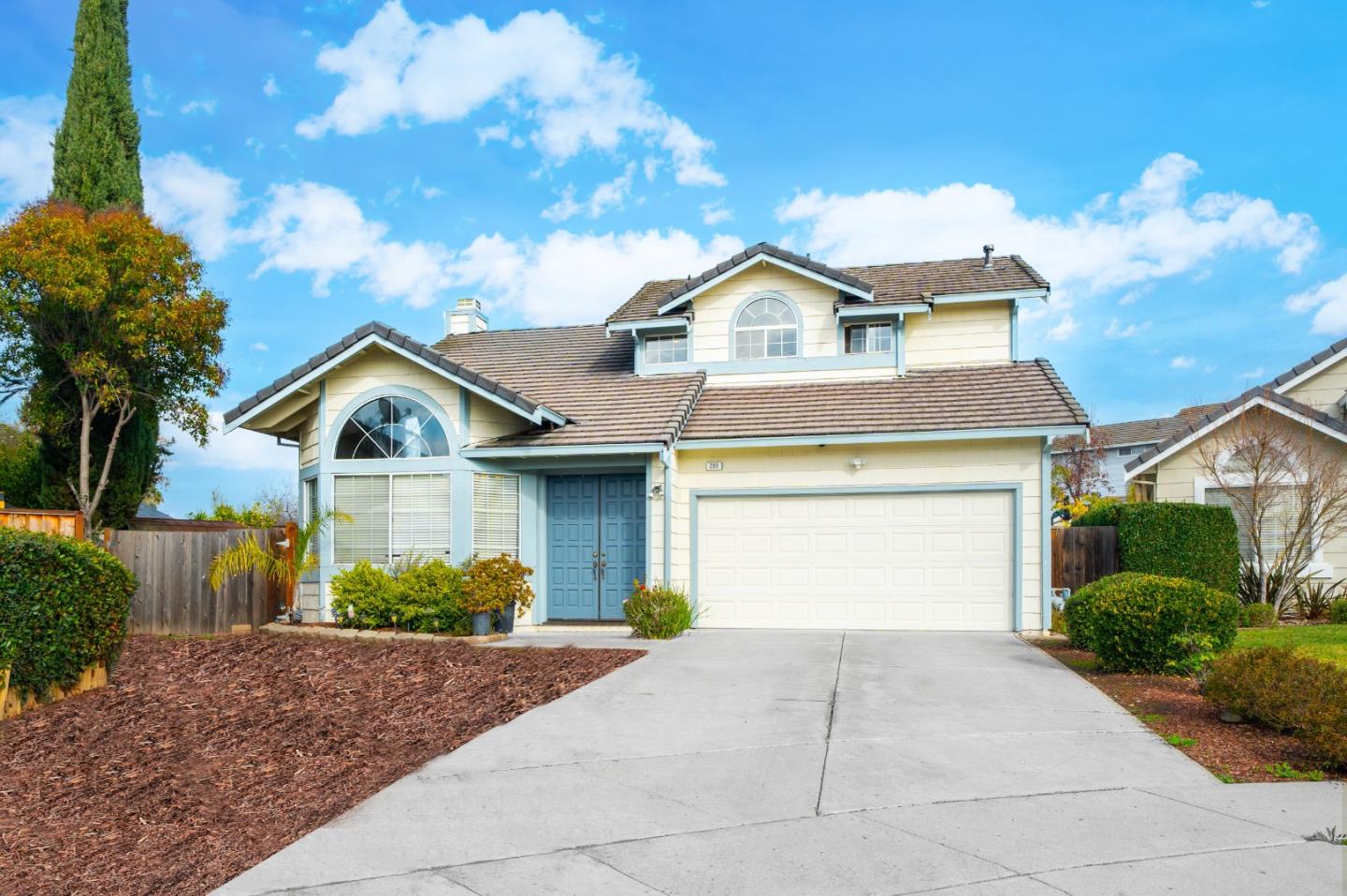 Neighborhood Neighborhood-102