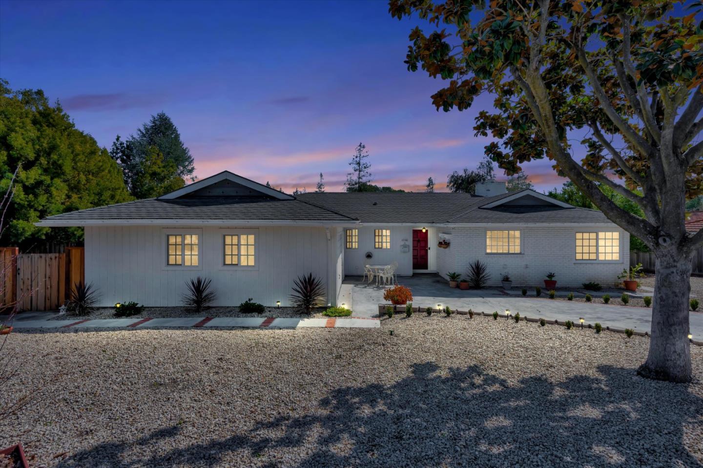 Neighborhood Neighborhood-9