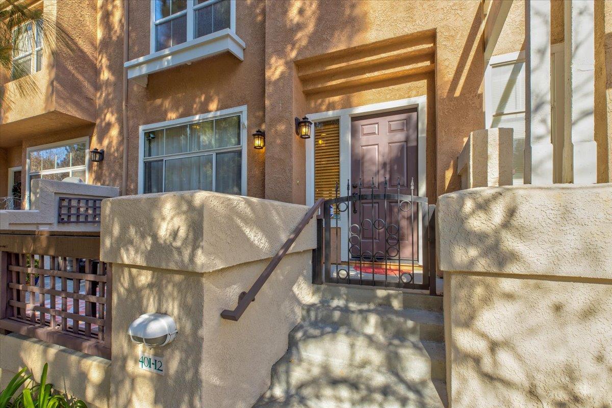 Neighborhood Neighborhood-43