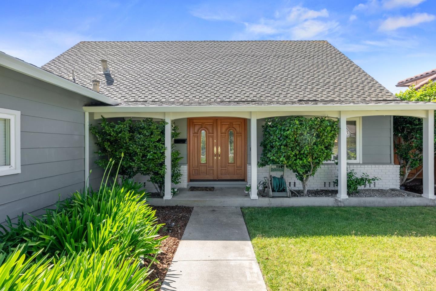 Neighborhood Neighborhood-28