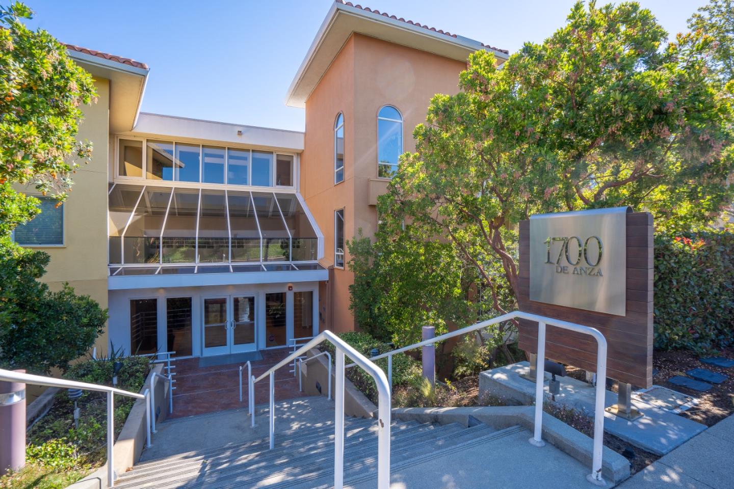 Neighborhood Neighborhood-4