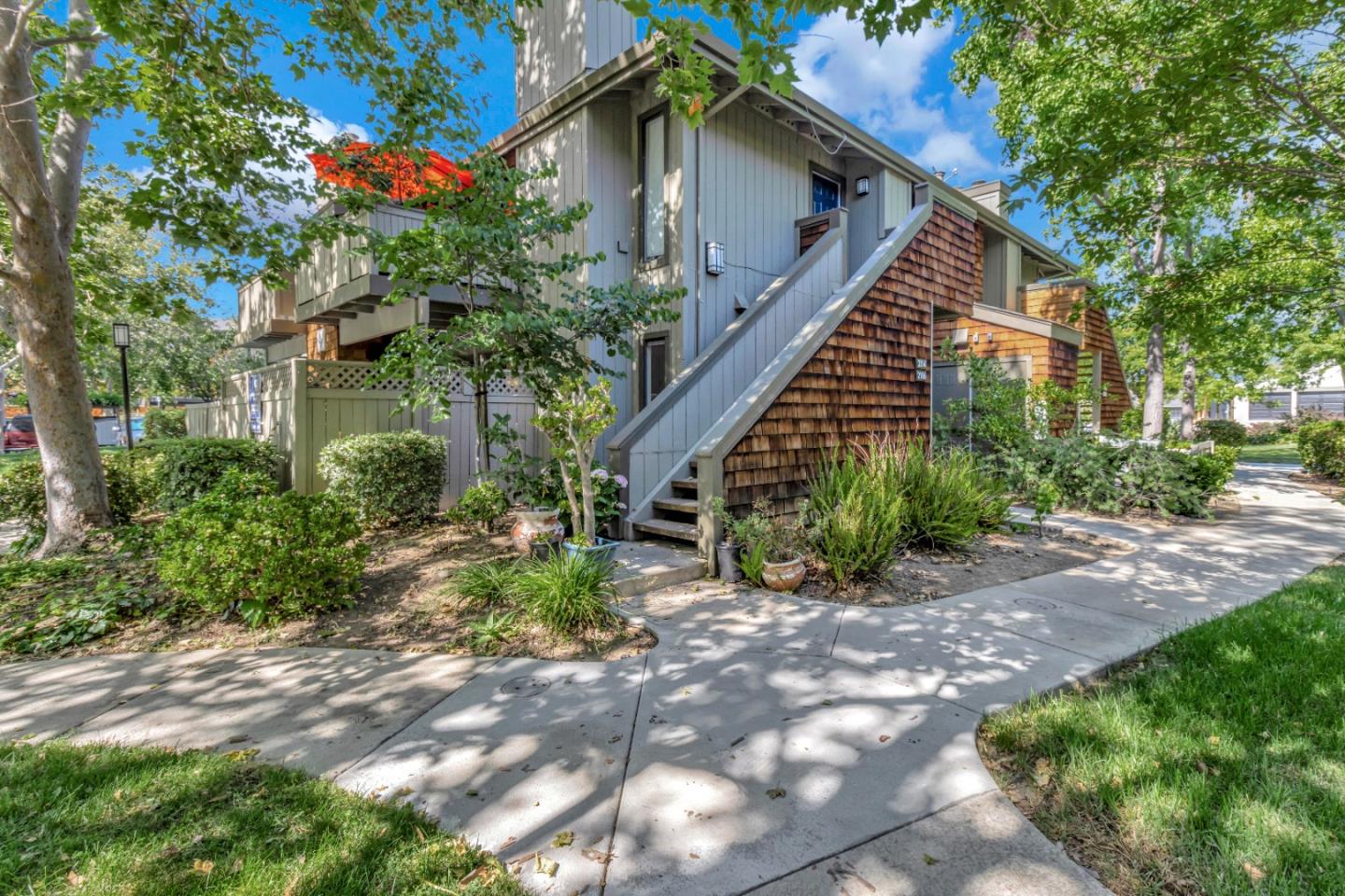 Neighborhood Neighborhood-93