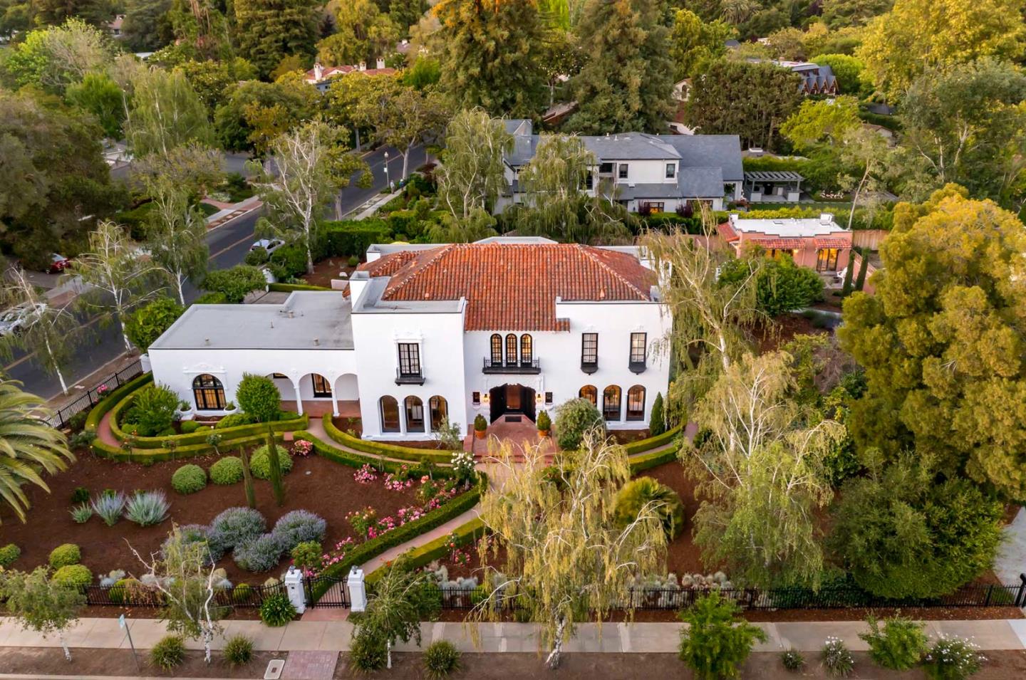 Neighborhood Neighborhood-29