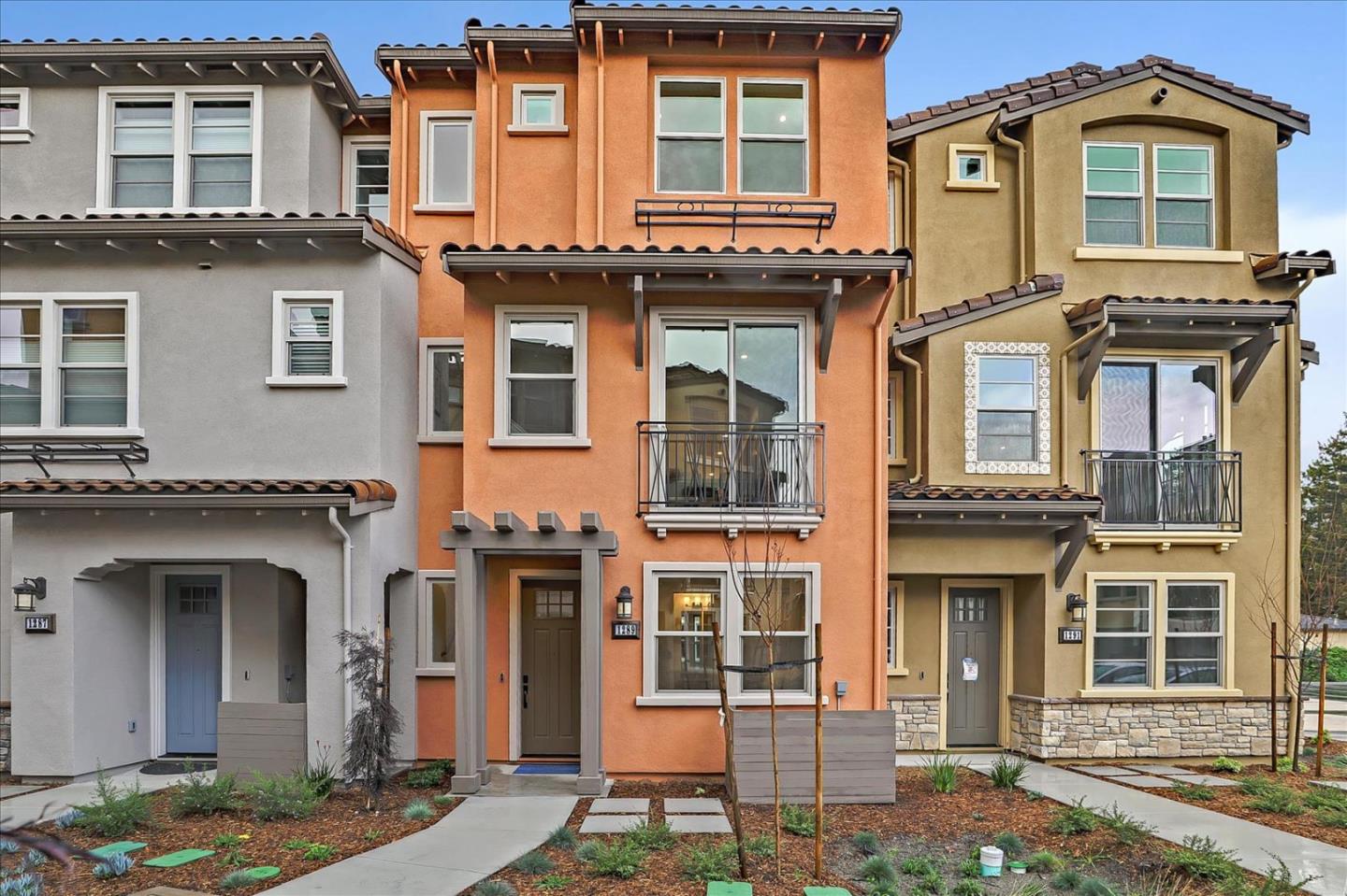 Neighborhood Neighborhood-1