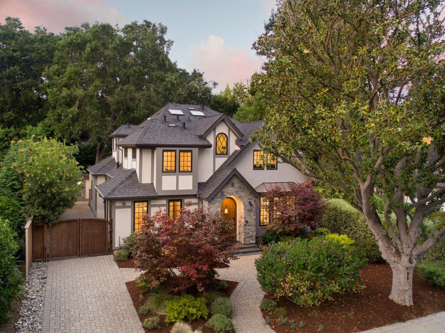 Neighborhood Neighborhood-9