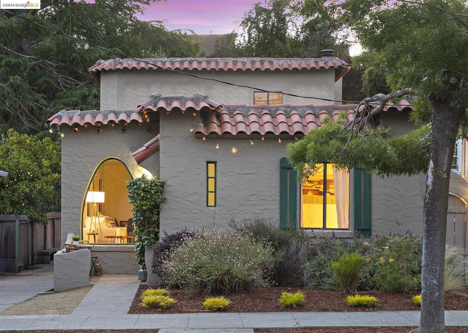 Neighborhood Neighborhood-30